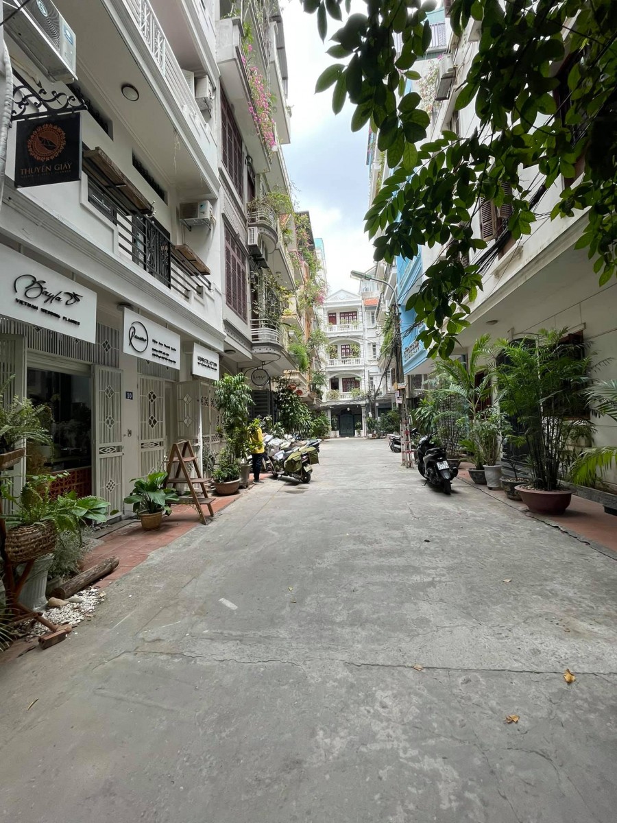 Nhà Phân Lô Hoàng Cầu, Trần Quang Diệu 48m2 ở + Kinh doanh mọi loại hình