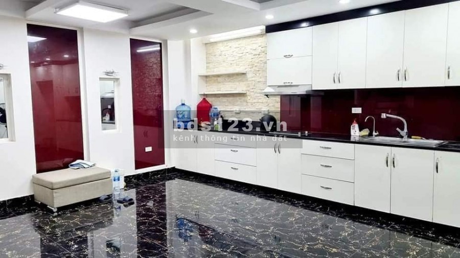 Bán nhà phố Chùa Bộc khu phân lô nhà mới nguyên ô tô đổ cửa giá 8.2tỷ