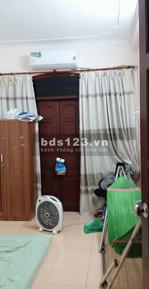 Bá gác đổ cửa ở sướng hường trọn mọi tiện ích đô thị Linh Đàm, 4 tầng giá 3.4 tỷ