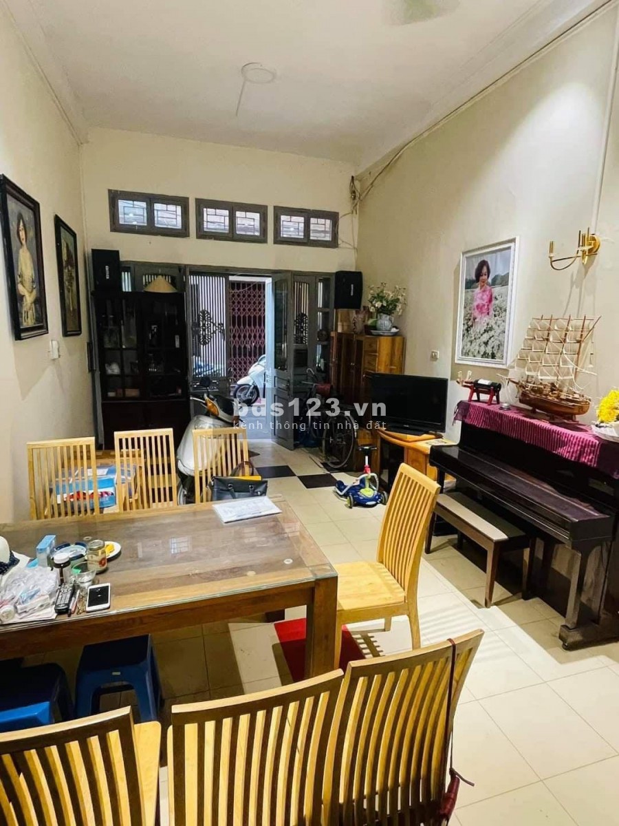 Nhà phân lô, ngõ ô tô, ngõ 39 Hào Nam, dt 41m2, đúc 5 tầng giá bán 7.5 tỷ lh 0392969999