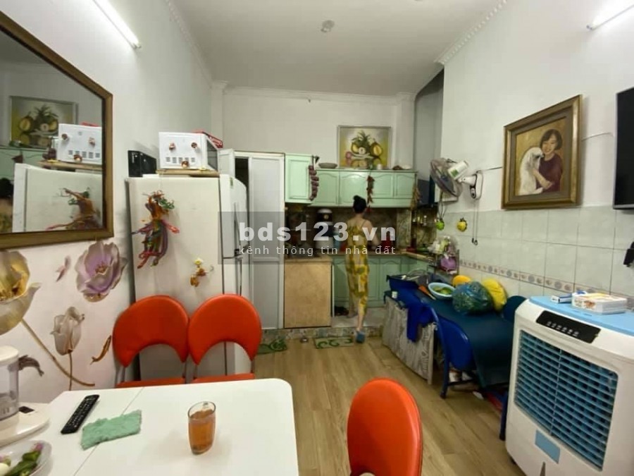 Bán nhà đẹp ở ngay, Khương Thượng, Quận Đống Đa, dt 45m2, 5 tầng đúc, gái bán 4.75 tỷ