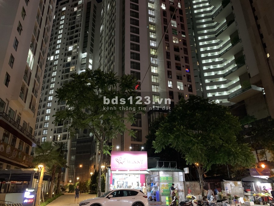 Bán nhà nguyên căn mặt tiền khủng kinh doanh, phố Nguyễn Hoàng, dt 36m2, giá 15.1 tỷ