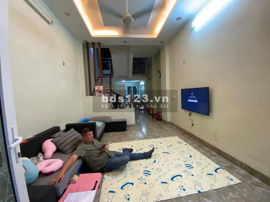 Bán nhà Phạm Văn Đồng, 5 tầng, 39m2, giá 3.5 tỷ, gần ĐH Quốc gia HN