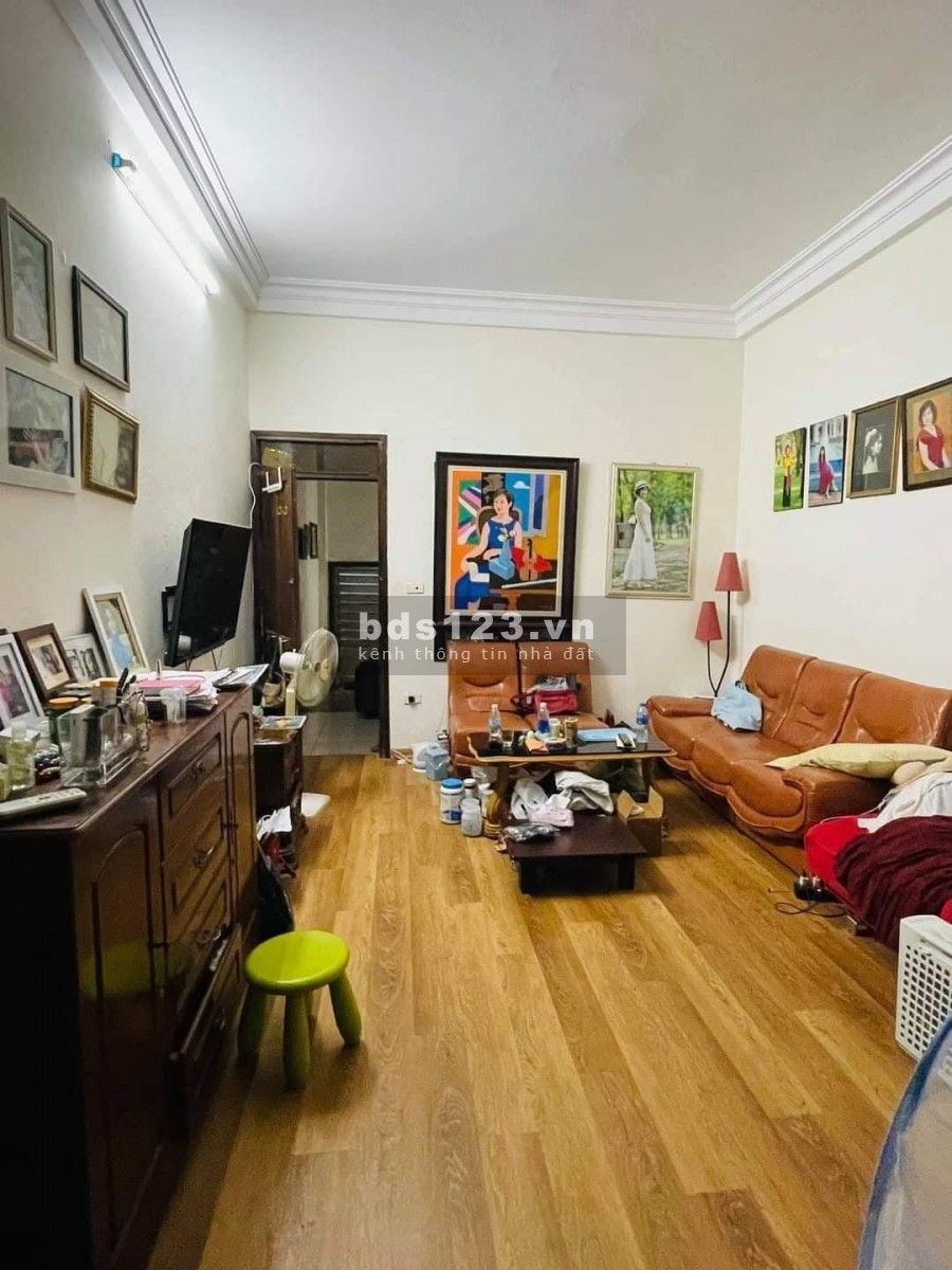 Nhà phân lô, ngõ ô tô, ngõ 39 Hào Nam, dt 41m2, đúc 5 tầng giá bán 7.5 tỷ lh 0392969999
