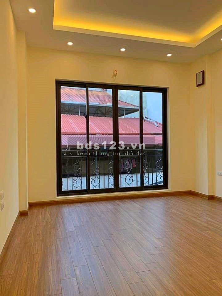 Bán nhà phố Thanh Bình, Hà Đông, 30m ra ô tô tránh, hàng xóm làng Việt Kiều Châu Âu