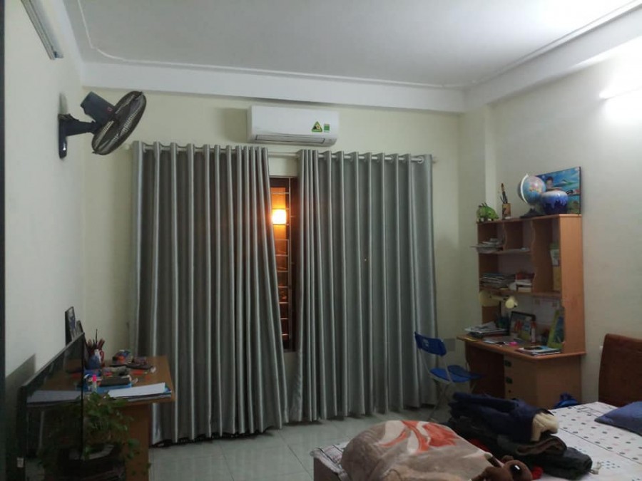 Bán nhà Lê Thanh Nghị, Hai Bà Trung, dt 4.5m, dt 37m2, đúc 5 tầng, vị trí đẹp
