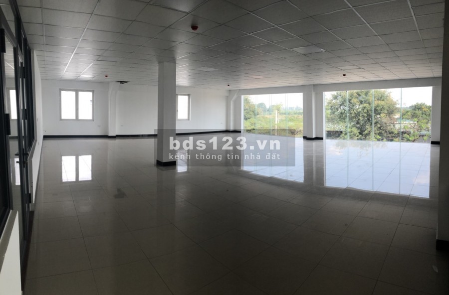 Chính chủ cho thuê văn phòng tại phố Trần Quốc Toản, tiện ích đi kèm đầy đủ