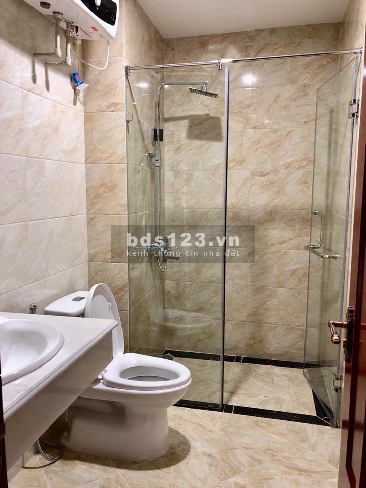 Bán nhà chỉ từ 4,5 tỷ lô góc nhà mới kính koong có gara ô tô, giá bao thị trường