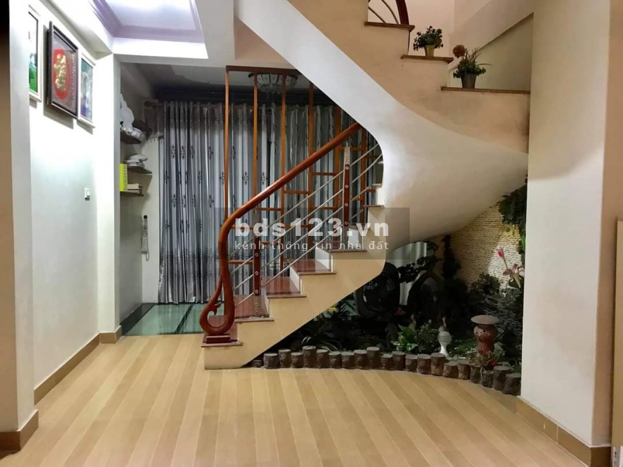 Bán nhà đẹp Lê Quang Đạo diện tích sử dụng 50m2 vị trí đẹp, kinh doanh tốt