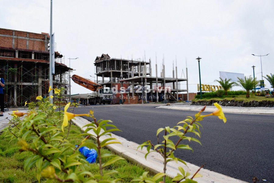 1 nhà góc duy nhất tại Tiến Lộc Garden, 2 MT đường HL12, ưu đãi mùa dịch LH 0906861505