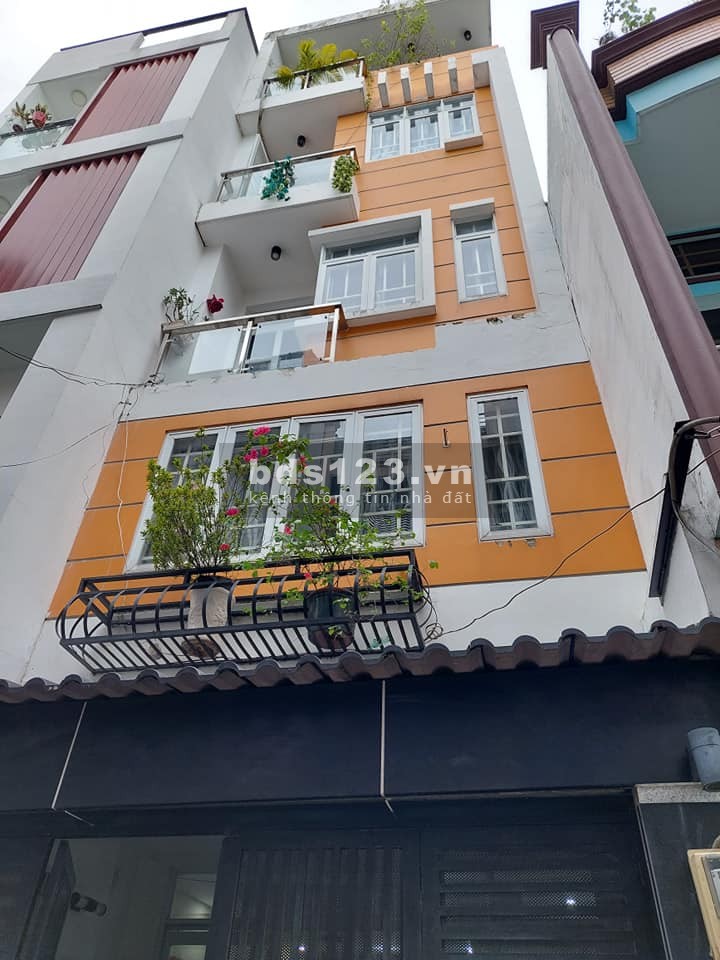 Bán nhà nguyên căn còn mới 5 tầng, sát công viên Gia Định, sổ hồng riêng chính chủ