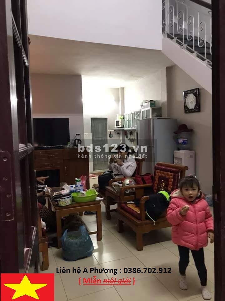 Bán nhà ngõ thông oto Vạn Phúc diện tích 37m2, 3 tầng đúc giá chỉ 2,55 tỷ