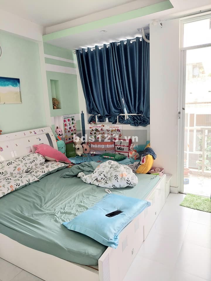 Bán nhà nguyên căn còn mới 5 tầng, sát công viên Gia Định, sổ hồng riêng chính chủ