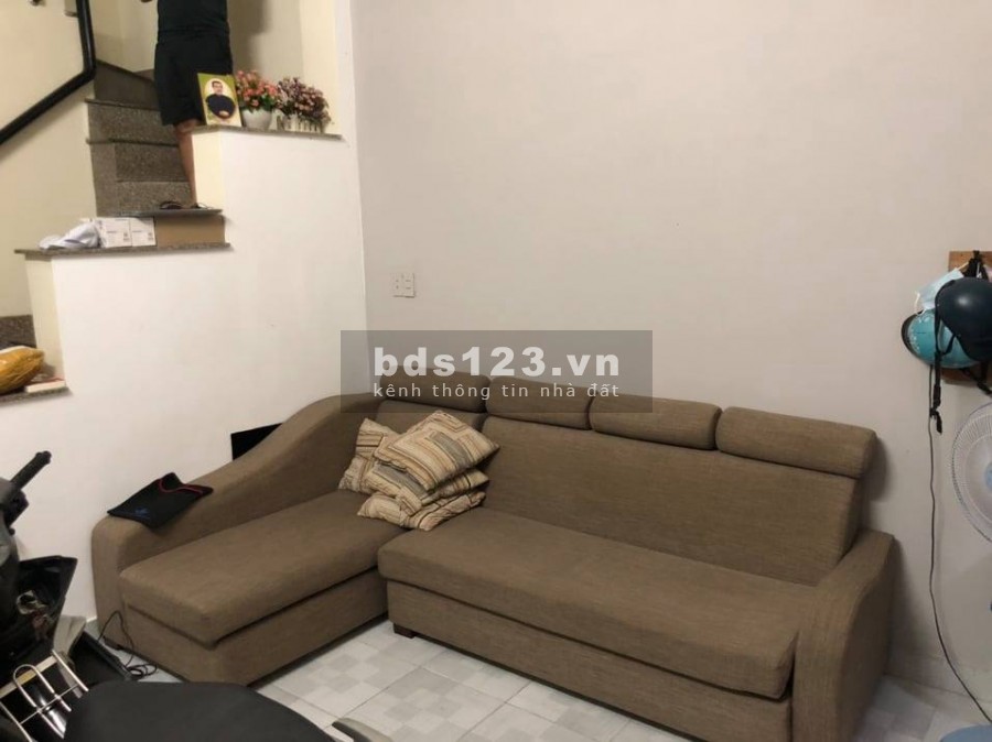 Bán nhà 3 tầng BTCT Đồng Đen Bàu Cát diện tích 41m2 giá mùa dịch chỉ nhỉnh 4tỷ