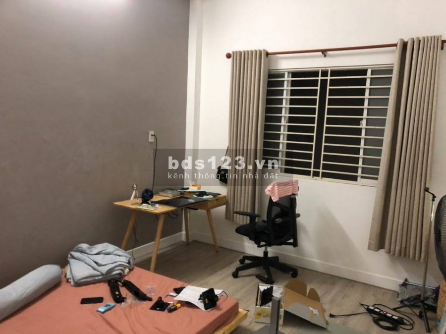Bán nhà 3 tầng BTCT Đồng Đen Bàu Cát diện tích 41m2 giá mùa dịch chỉ nhỉnh 4tỷ