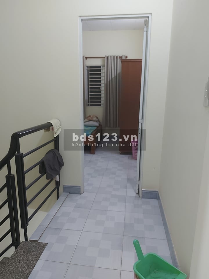 Bán nhà 3 tầng BTCT Đồng Đen Bàu Cát diện tích 41m2 giá mùa dịch chỉ nhỉnh 4tỷ
