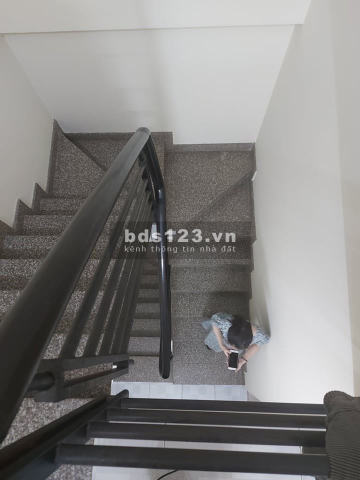 Bán nhà 3 tầng BTCT Đồng Đen Bàu Cát diện tích 41m2 giá mùa dịch chỉ nhỉnh 4tỷ
