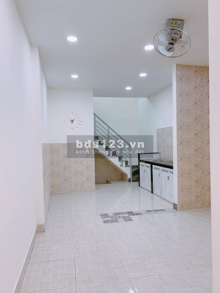 Covid bán nhà gấp, nhà nguyên căn còn mới, đường Lê Tự Tài, dt 29m2, giá chỉ 3 Tỷ 5
