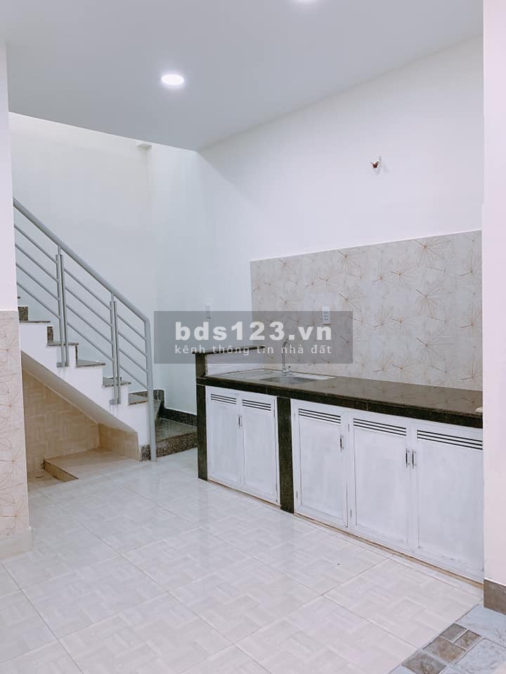 Covid bán nhà gấp, nhà nguyên căn còn mới, đường Lê Tự Tài, dt 29m2, giá chỉ 3 Tỷ 5