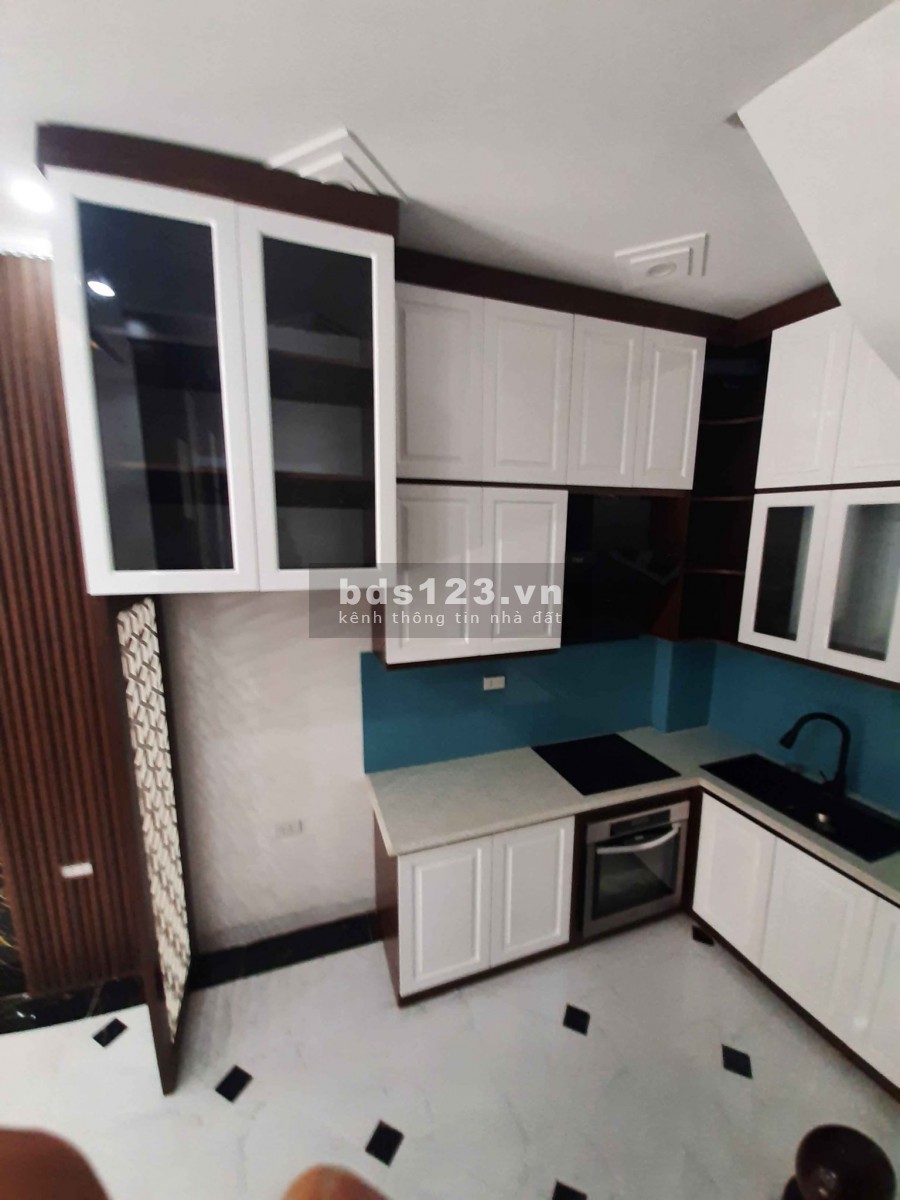 Bán nhà nguyên căn Khương Trung, dt 45m2, ngõ nông, mt 4m, giá nhỉnh 3 tỷ, lhcc