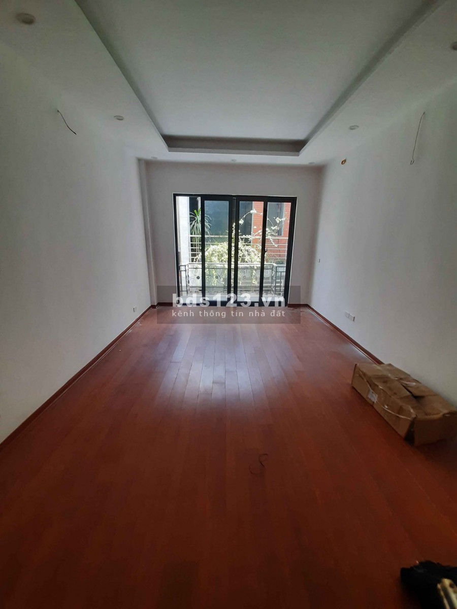 Bán nhà nguyên căn Khương Trung, dt 45m2, ngõ nông, mt 4m, giá nhỉnh 3 tỷ, lhcc