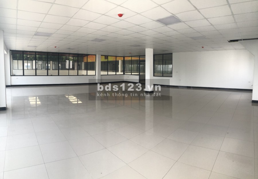 Chính chủ cho thuê văn phòng tại phố Trần Quốc Toản, tiện ích đi kèm đầy đủ