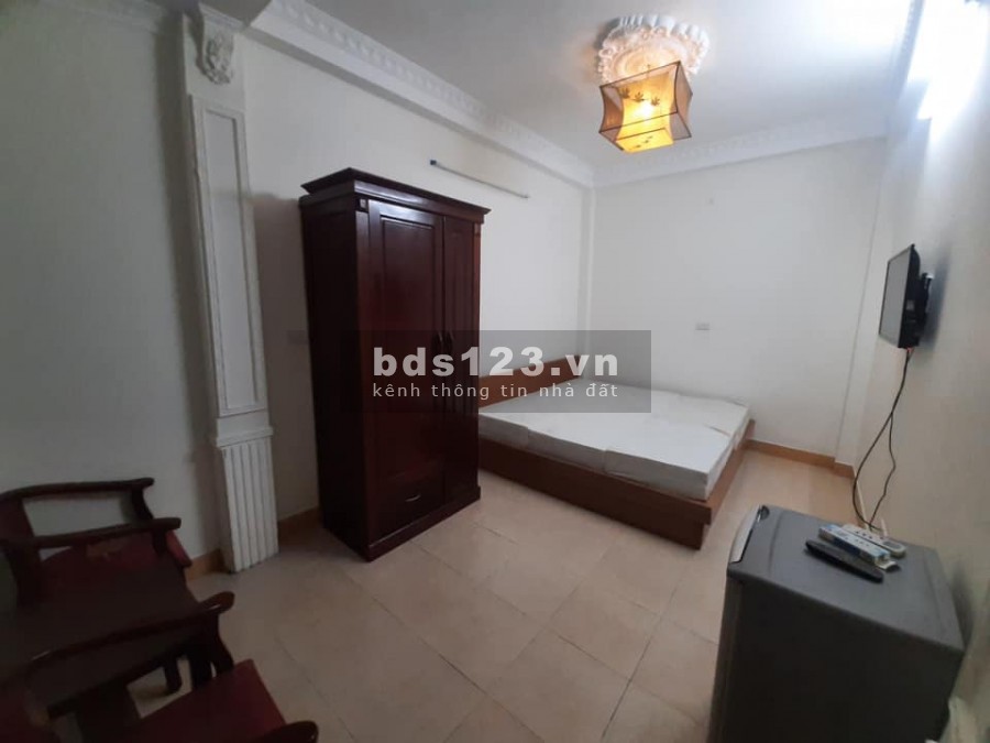 Bán toà nhà 7 tầng mặt phố Hoàn Kiếm, dòng tiền trên 100 triệu/tháng, lhcc
