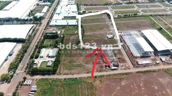 Bán đất nằm ngay Trung Tâm thành phố Đồng Xoài, đã có sổ hồng riêng, thổ cư