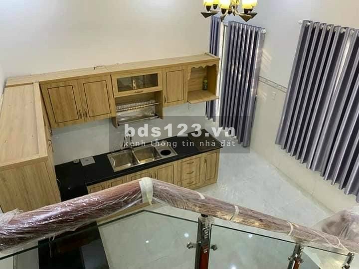 Chính chủ cần bán nhà nguyên căn ngay mặt tiền Bùi Ngọc Thu, giá 2.6 tỷ, lhcc