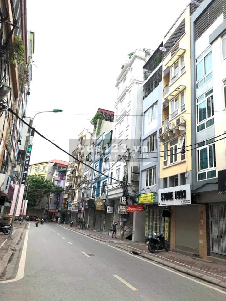 Covid -19! Cơ hội mua nhà mặt phố Tam Khương giá rẻ, vỉa hè rộng, đúc kiên cố 6 tầng