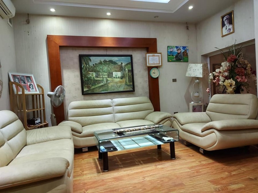 Bán nhà Trần Duy Hưng, lô góc, diện tích 55m2, đúc 5 tầng, giá bán 5 tỷ