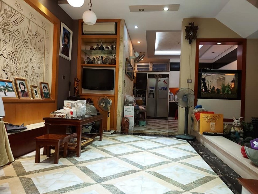 Bán nhà Trần Duy Hưng, lô góc, diện tích 55m2, đúc 5 tầng, giá bán 5 tỷ