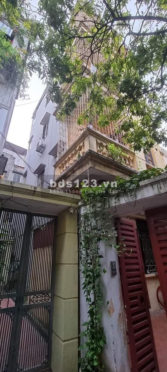 Bán gấp Vũ Ngọc Phan- Đống Đa diện tích 62m2, giá 5,5 tỷ. Vị trí trung tâm Đống Đa.