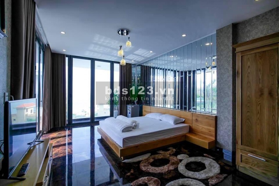 Bán gấp khách sạn 17 phòng mặt tiền Biển Hạ Long view biển 100%. phường 2, lhcc