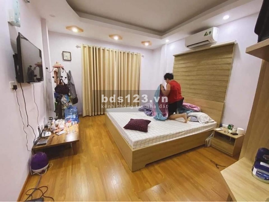 (Bán Gấp) Nhà Phố Trần Thái Tông 64M2 x 5 Tầng, Ngõ rộng kinh doanh SPA. Giá: 5.8 tỷ