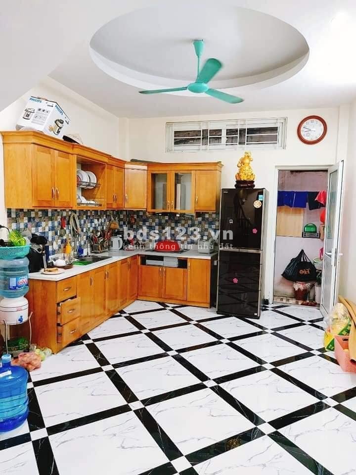 (Bán Gấp) Nhà Phố Trần Thái Tông 64M2 x 5 Tầng, Ngõ rộng kinh doanh SPA. Giá: 5.8 tỷ