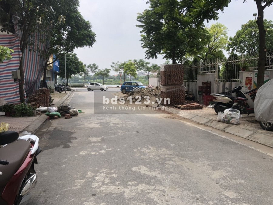 Bán đất Thạch Bàn Long Biên, ô tô tránh, ngõ thông, diện tích 55m2, giá bán 6 tỷ