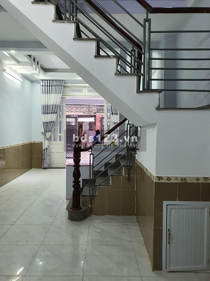 Nhà rộng 52m2, bán giá 4.7 tỷ hẻm xe hơi 7 chỗ, Quang Trung, Gò Vấp.
