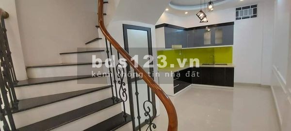 Ngõ Quỳnh bán nhà mới xe ra vào, gần ô tô tặng nội thất, giá nhỉnh 3 tỷ