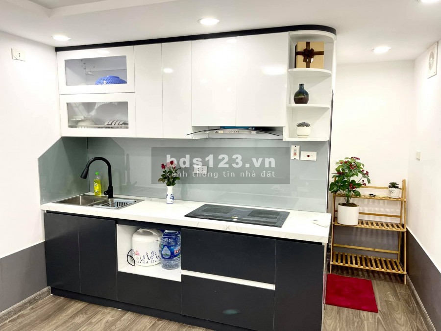 Cần bán nhà Tôn Thất Tùng giá 80 triệu/m2 diện tích 35 m2, giá bán 2 tỷ