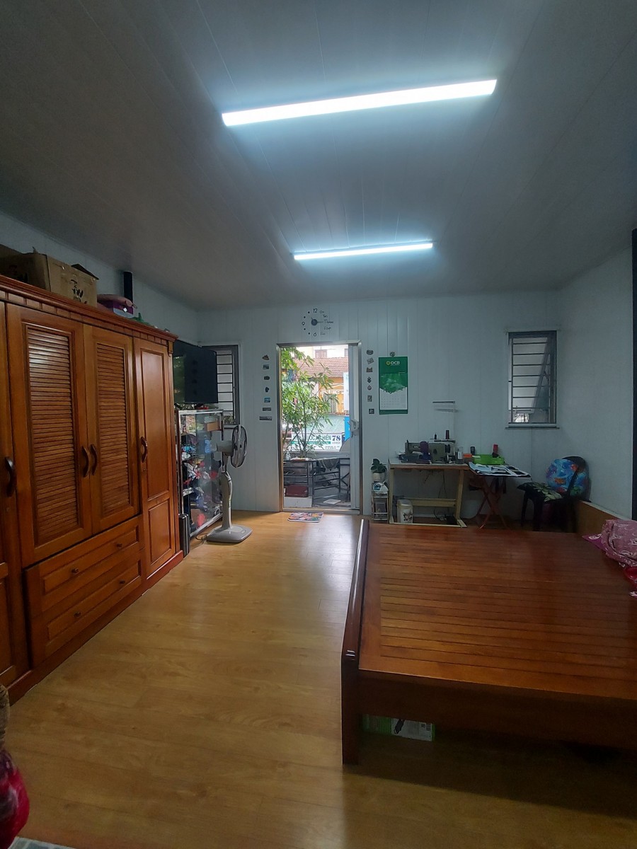 Bán nhà gấp Hồng Hà Hoàn Kiếm diện tích 80m2, mặt tiền 4.8, giá bán 4.5 tỷ, lhcc