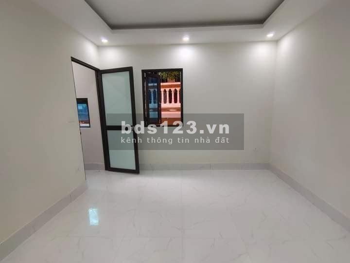 Nhà phố Trần Khát Chân diện tích 30m2 4 tầng mt 5.5m giá bán 1,95 tỷ