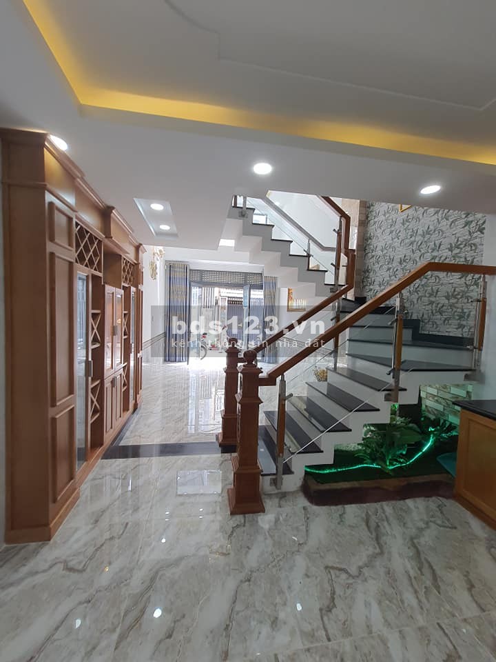 (Gò Vấp)Bán nhà cực đẹp hẻm xe hơi đường Phan Huy Ích, đúc 5 tầng, giá chỉ 5.9 tỷ