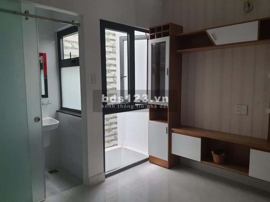 (Gò Vấp)Bán nhà cực đẹp hẻm xe hơi đường Phan Huy Ích, đúc 5 tầng, giá chỉ 5.9 tỷ