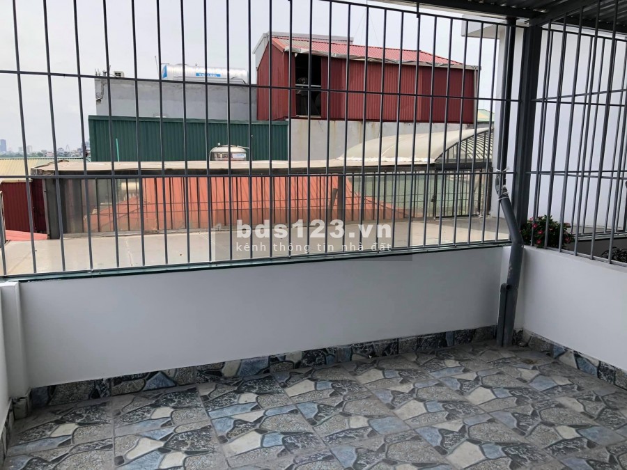 Nhà mới xây 5 tầng ngõ 208 Thụy Khuê dt 54m2 mt 4m giá 7,5 tỷ lh 0392969999