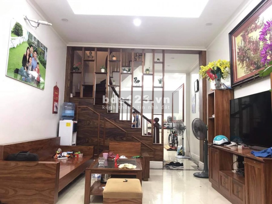 Bán nhà Hồng Mai dtsd 40m gần phố 60 triệu/m2 sổ đỏ chính chủ cực hiếm