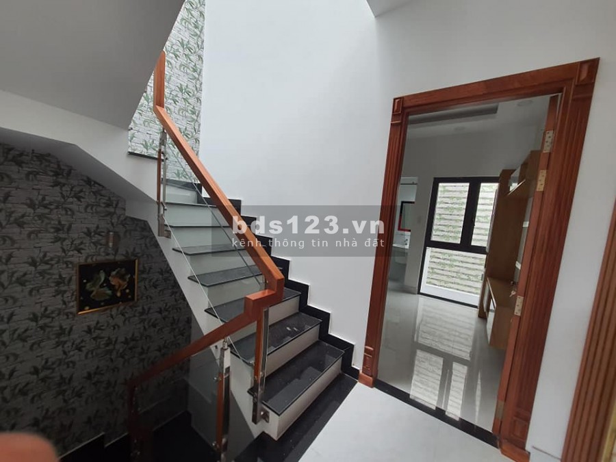 (Gò Vấp)Bán nhà cực đẹp hẻm xe hơi đường Phan Huy Ích, đúc 5 tầng, giá chỉ 5.9 tỷ