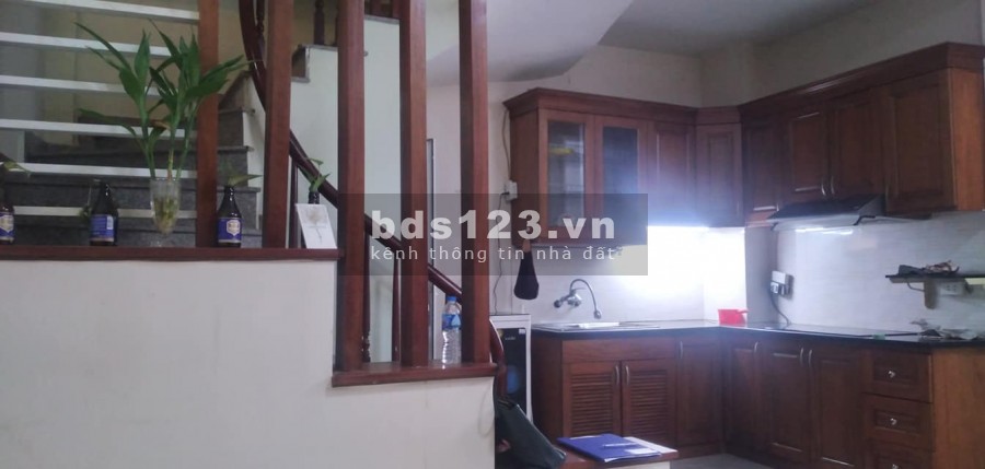 Bán nhà 5 tâng phố Đê La Thành, Ô Chợ Dừa, Đống Đa, mt 4.8m, giá 3.65 tỷ, lh 0836488482