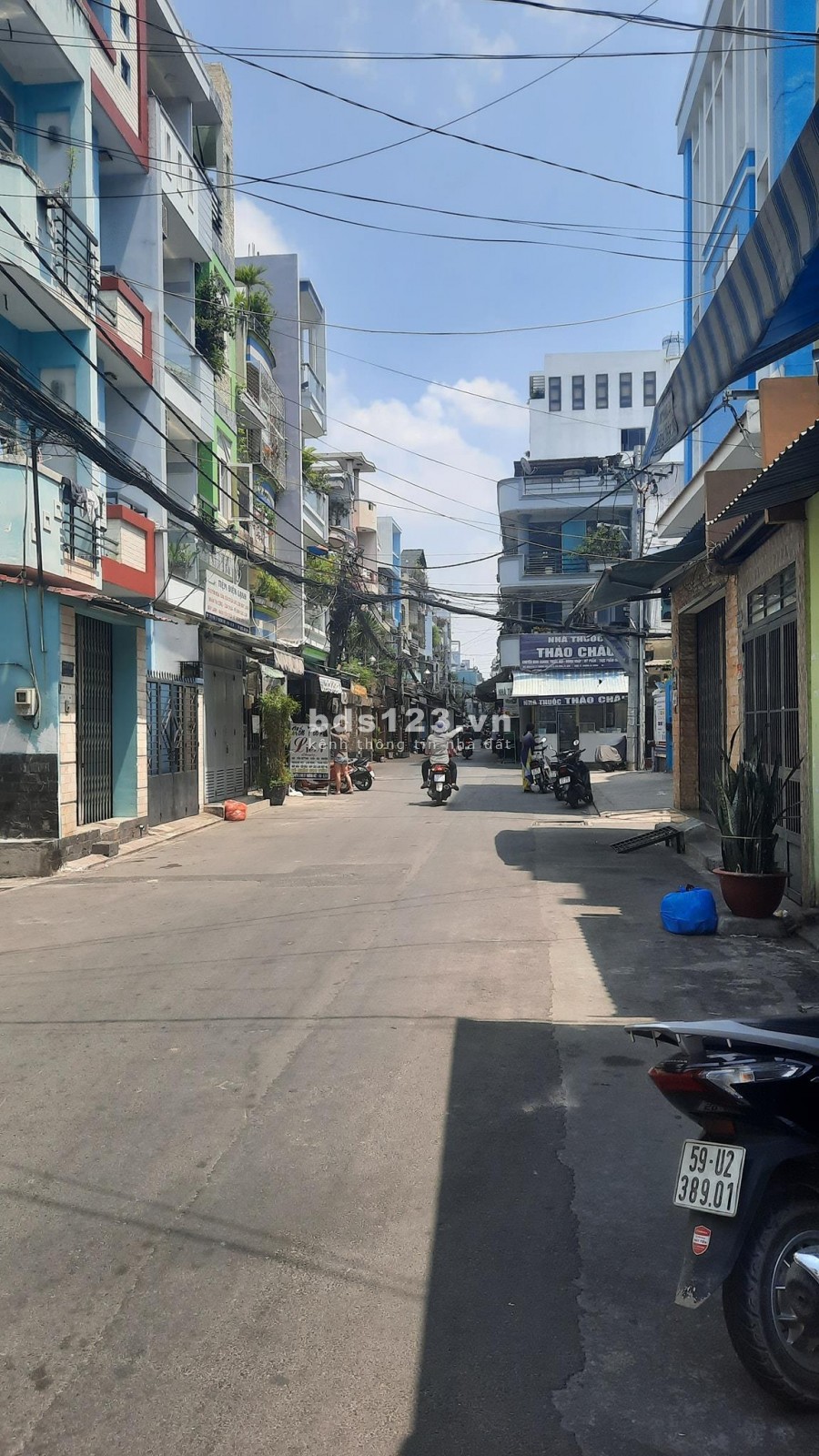 Nhà bán hẻm xe hơi đường Lạc Long Quân, Tân Bình, dt 63m2, giá bán 10.8 tỷ