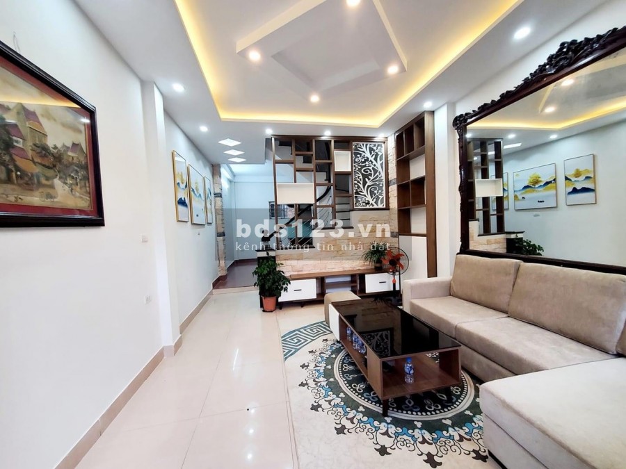 Gấp bán gấp, nhà Thạch Bàn, Tặng Nội Thất diện tích 42m2, 4 tầng, giá nhỉnh 3 tỷ